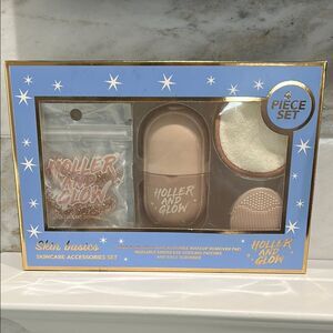 Skin Basics Holler and Glow Skincare Accessories Set